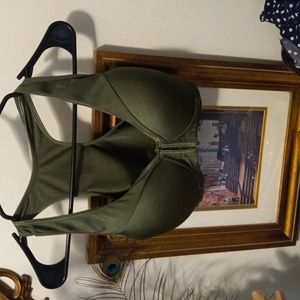 No Wire Bra Front Closure Criss Cross Back